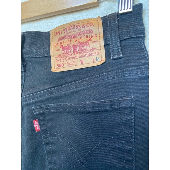 Black Levis 550 - Picture 2 of 5